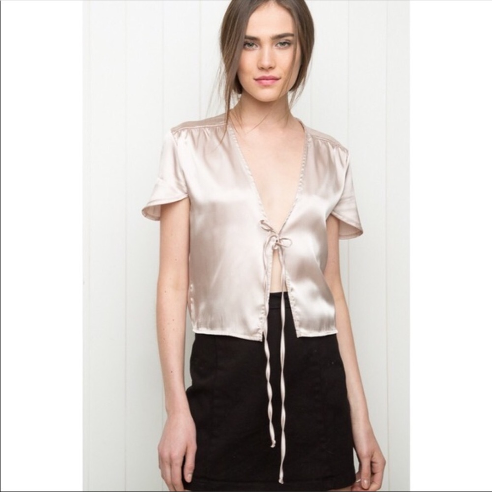 Brandy Melville silky pink cropped shirt